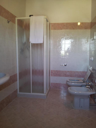 Bathroom 4, Albergo La Piana, Brescia