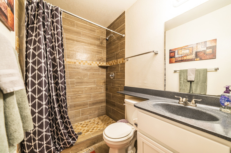 Bathroom 4, The Avenida Condominiums, Pinal