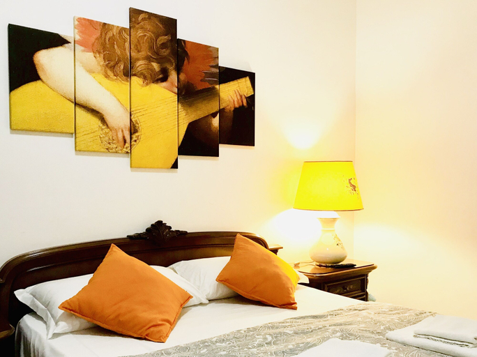 Bedroom 3, Colosseum luxury room, Rome