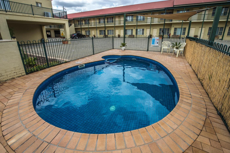 Sport & Beauty 3, Golden Guitar Motor Inn, Tamworth Regional - Pt A
