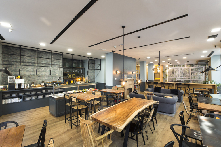 Food & Drinks 5, Petit Palace Triball, Madrid