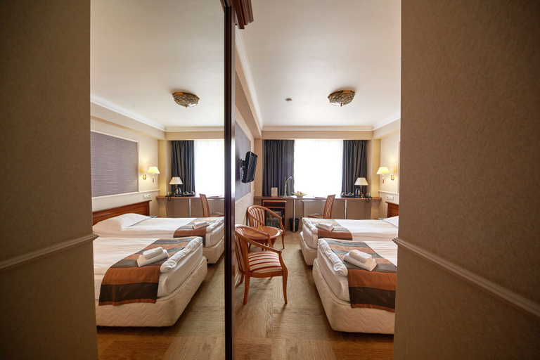 Bedroom 3, Hotel Zvezda, Irkutskiy rayon