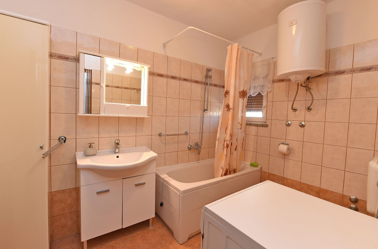 Bathroom 3, Apartment 621, Rovinj