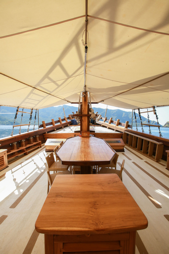Others 5, Tanaka Liveaboard, West Manggarai