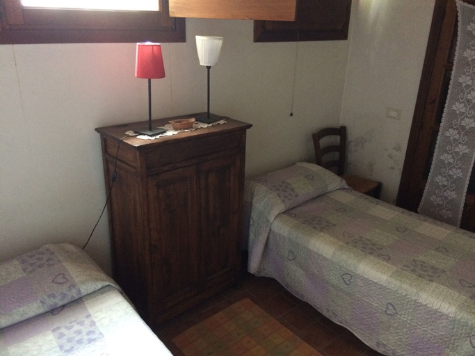 Bedroom 4, Agriturismo La Rovere, Mantua