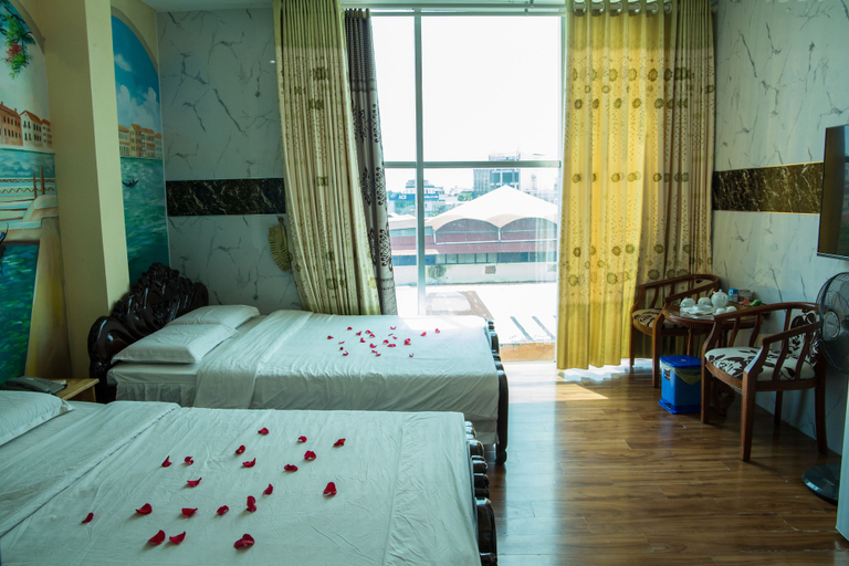 Bedroom 3, Phuong Linh Hotel, Tân Bình