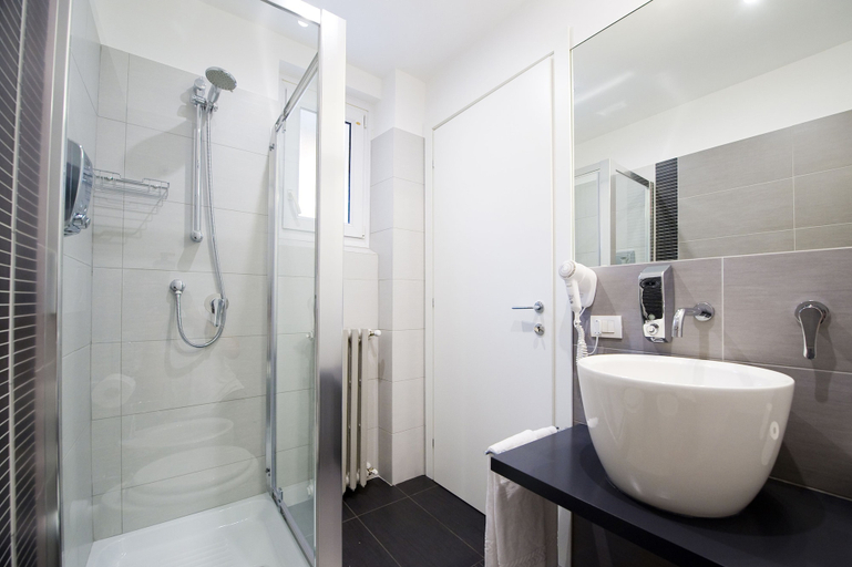 Bathroom 2, Grey&White B&B, Rome