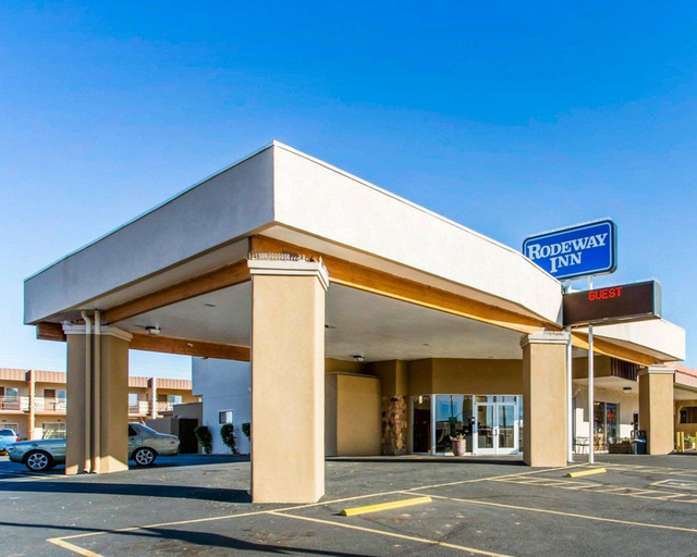 Exterior & Views 2, Rodeway Inn at Lake Powell, Coconino