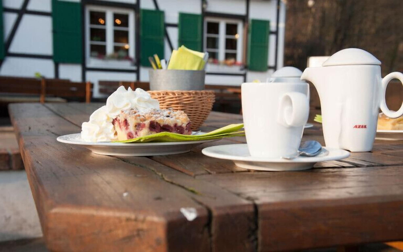 Food & Drinks 5, Hotel - Restaurant Wißkirchen, Rheinisch-Bergischer Kreis