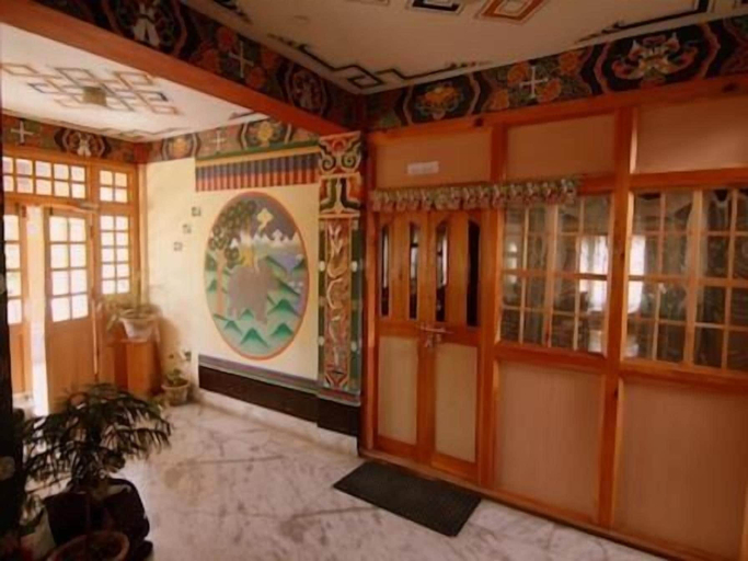 Others 4, Hotel Phunsum, Wangchang