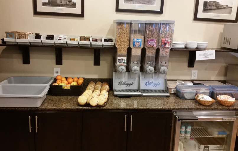 Food & Drinks 5, BCMInns Lac La Biche, Division No. 12