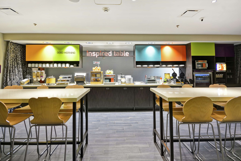 Food & Drinks 5, Home2 Suites by Hilton Brownsville, Cameron