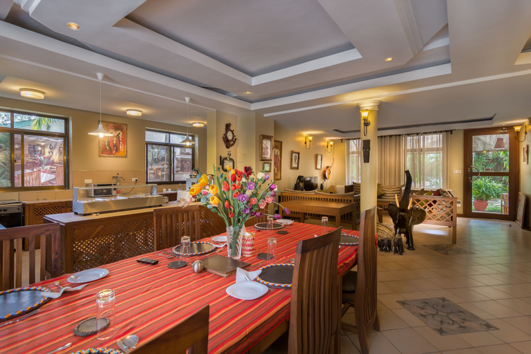 Food & Drinks 5, The Lodge Tellamande, Arusha Urban