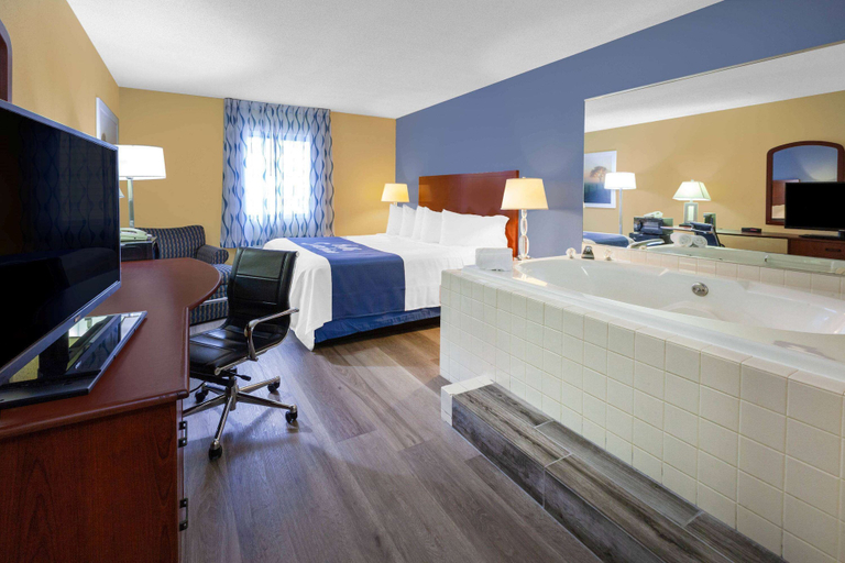 Others 5, Days Inn by Wyndham Milan Sandusky South, Erie