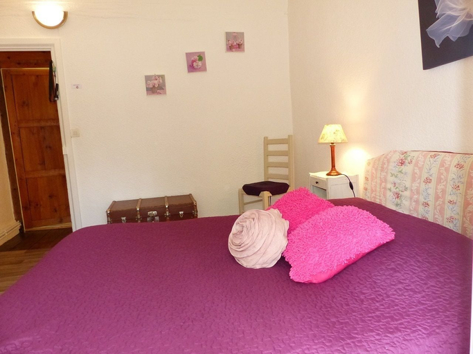 Bedroom 3, Château de Montsablé, Puy-de-Dôme