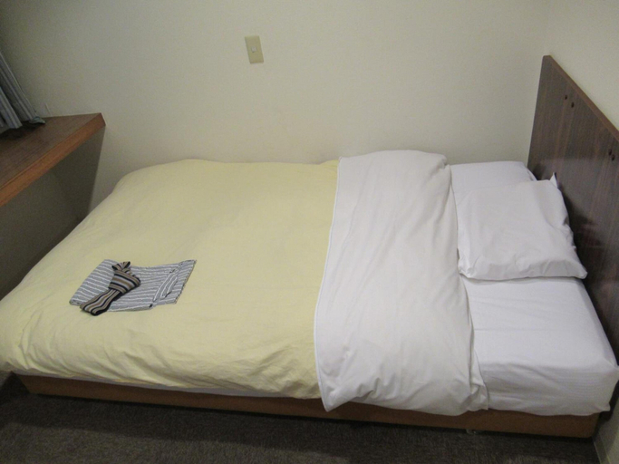 Bedroom 3, Hotel Crown Hills Kitami Annex, Kitami