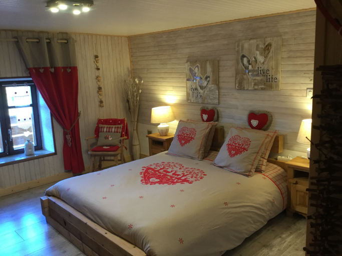 Bedroom 4, La Ferme de Là-haut B&B, Haute-Saône
