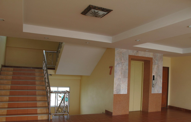 Others 5, Navin Mansion 2, Pattaya