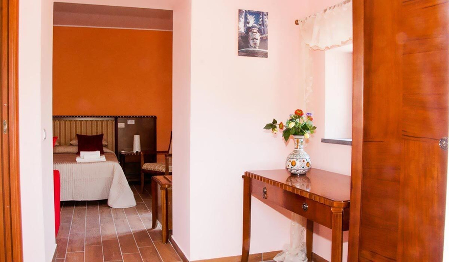 Bedroom 3, La Porta delle Gole, Messina