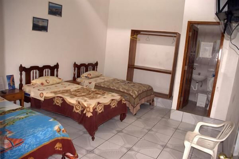 Bedroom 5, Hotel Salinas, Santa Cruz