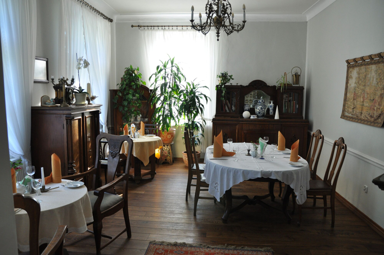 Food & Drinks 4, Pałac Grochowiska Szlacheckie, Żnin