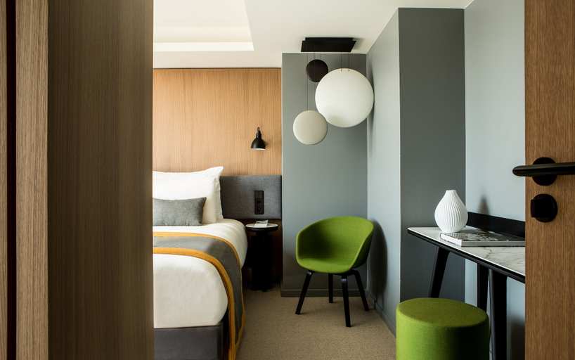 Bedroom 4, Hotel Mercure Paris 17 Batignolles, Paris