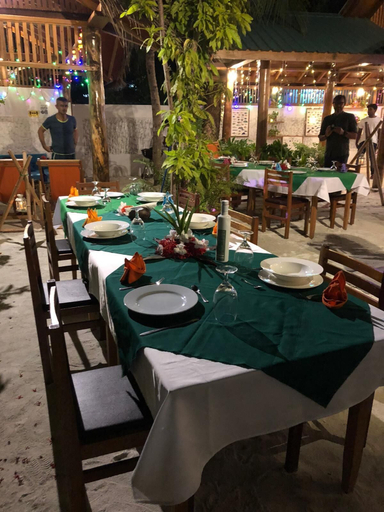 Food & Drinks 4, Eden BAANI Lodge, Vaavu Atoll
