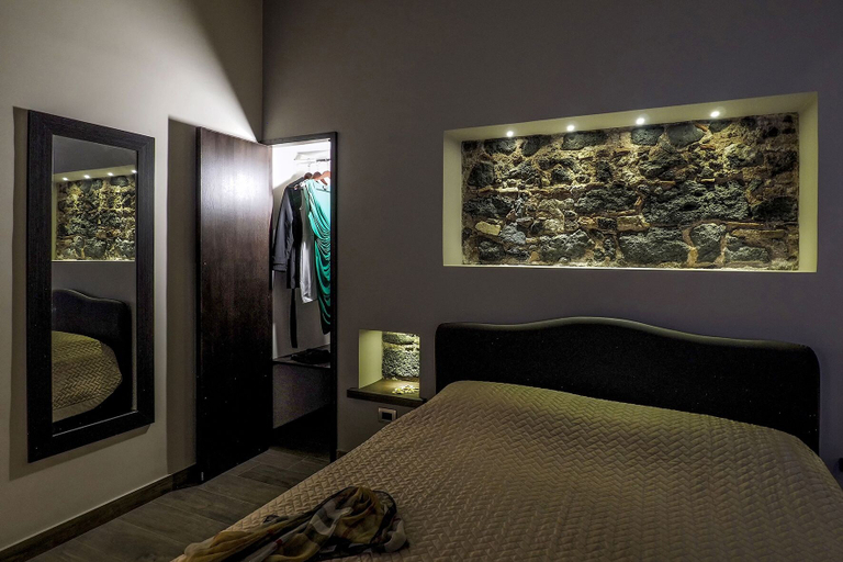 Bedroom 2, Relais Anfitheatro, Catania
