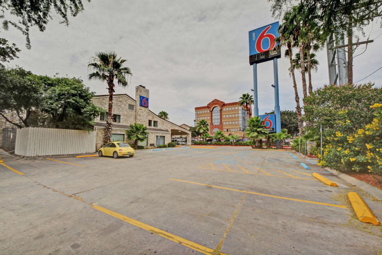 Motel 6 San Antonio, TX - Downtown - Market Square, Bexar