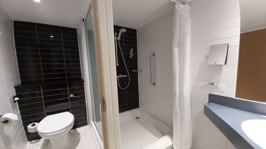 Bathroom 3, Holiday Inn Express YORK, York