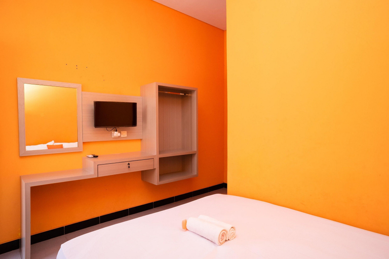 Bedroom 2, KoolKost Syariah near Transmart Tegal, Tegal
