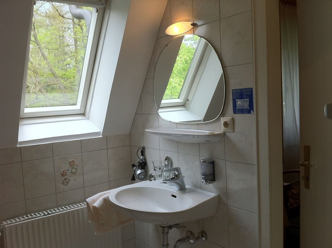Bathroom 5, Hotel Wintersmühle, Bielefeld