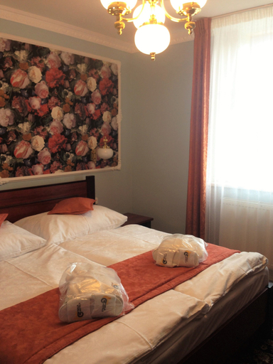 Bedroom 3, Chateau Monty Spa Resort, Cheb