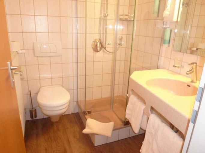 Bathroom 5, Hotel Gasthof Zum Bad, Alb-Donau-Kreis