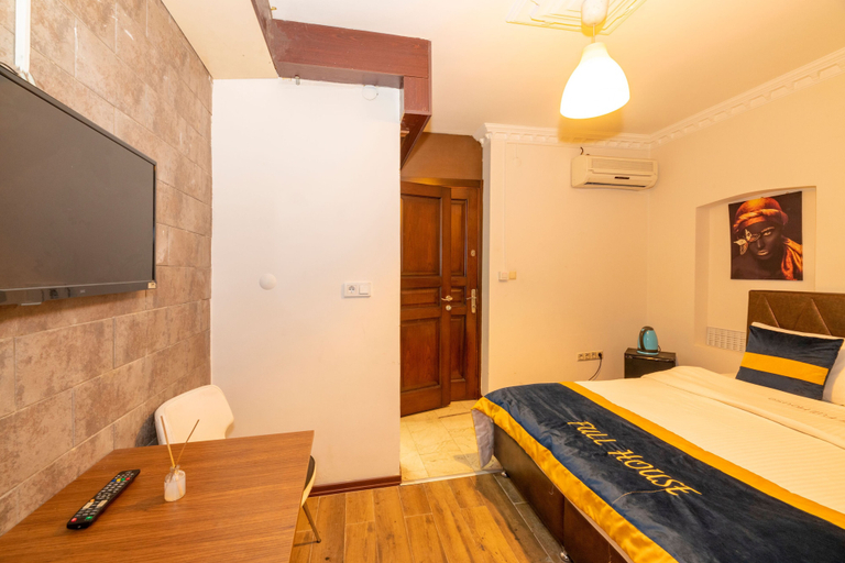 Bedroom 5, Opera House Hotel, Beyoğlu