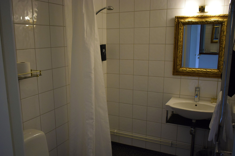 Bathroom 4, Färna Herrgård & Spa, Skinnskatteberg