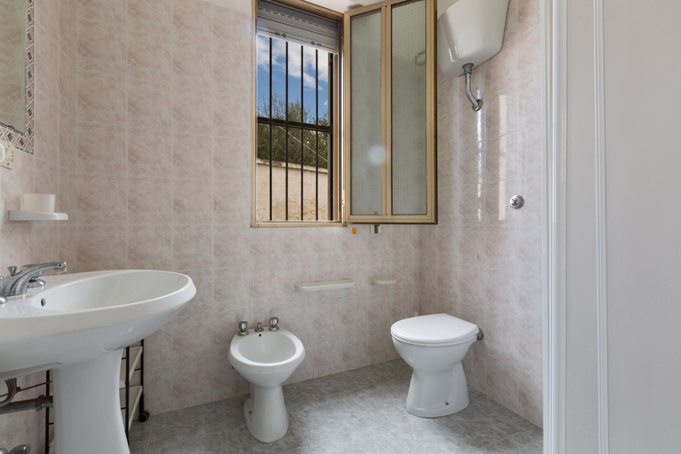Bathroom 3, 937 Riva del Conte by Barbarhouse, Lecce