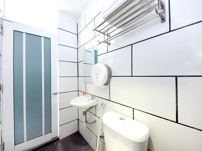 Bathroom 4, OYO 479 The Green Hotel, Ampang