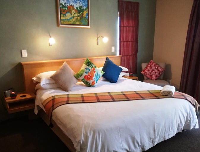 Bedroom 3, Makerere University Guest House, Kampala