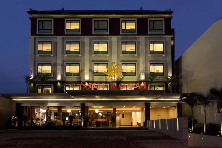 Exterior & Views 18