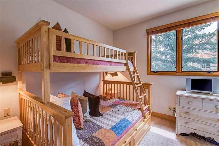Bedroom 3, Aspen Ridge 32, San Miguel
