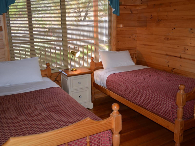 Bedroom 2, Coles Bay House, Glamorgan-Spring Bay
