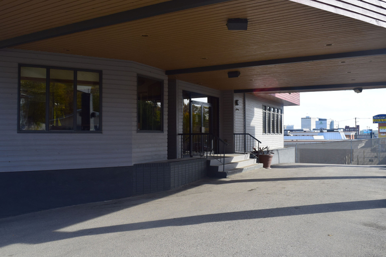 Exterior & Views 2, Venture Inn Hotel, Division No. 11