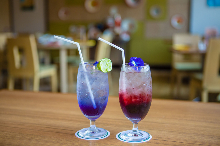 Food & Drinks 30