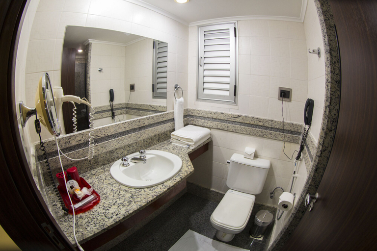 Bathroom 4, Da Vinci Hotel & Conventions by Easy Hotéis, Maués