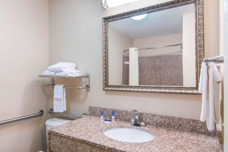 Bathroom 3, Americas Best Value Inn & Suites Mableton Atlanta, Cobb