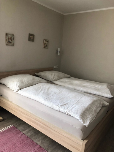 Bedroom 3, Wöllbacher Tor, Lahn-Dill-Kreis
