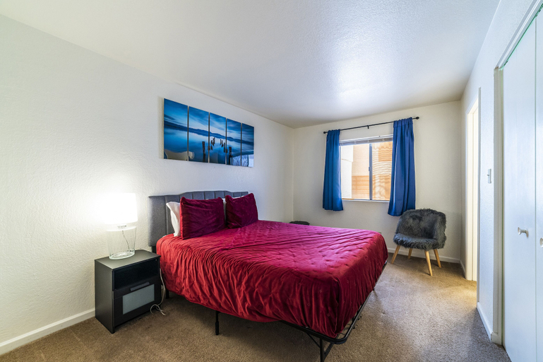 Bedroom 3, The Avenida Condominiums, Pinal