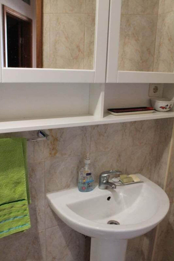 Bathroom 4, House CONTU1000, Porto