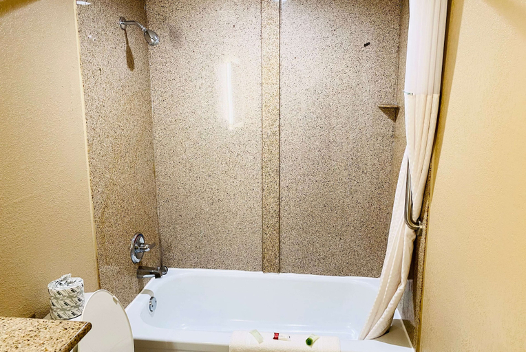 Bathroom 4, Super 8 by Wyndham Danville, Montour